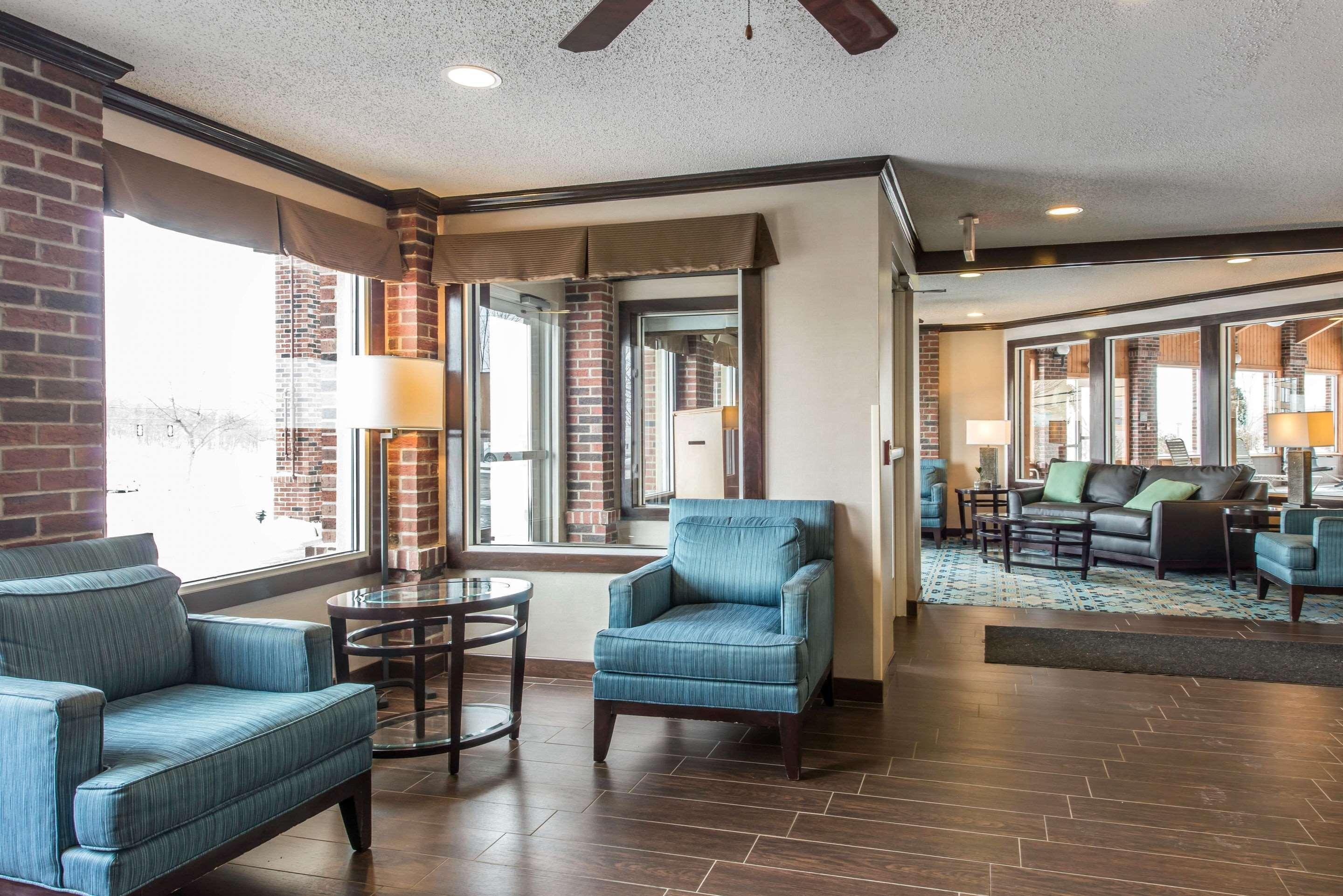Comfort Inn Weirton Экстерьер фото